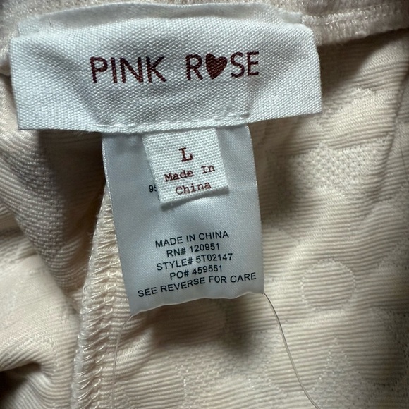 🧚🏻‍♀️ Pink Blush Pink Textured Floral Knit Lounge Shorts Elastic Waist Large - Picture 6 of 7